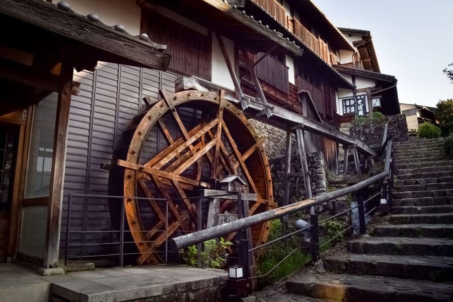 1-Day Tour from Nagoya: Hiking the Historic Nakasendo Trail - Who should book this tour?