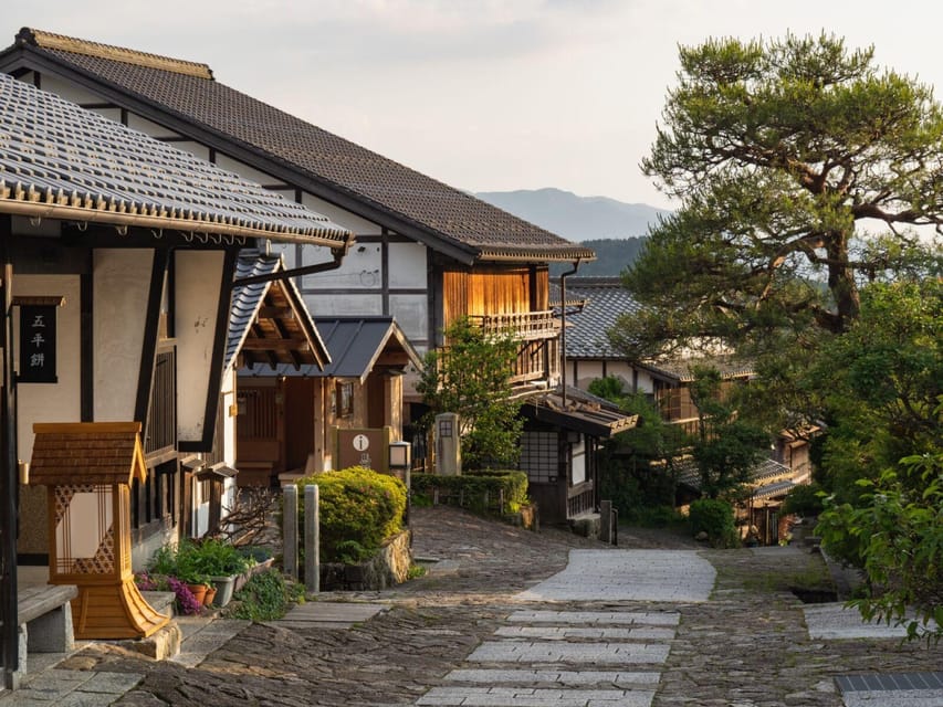 1-Day Tour from Nagoya: Hiking the Historic Nakasendo Trail - The 8-kilometer walk from Tsumago to Magome