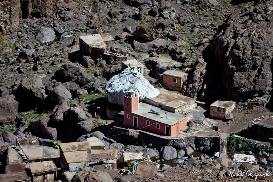 2-Day Atlas Mountains Morocco Trek with Village Stay - From Marrakech to the High Atlas in 90 minutes