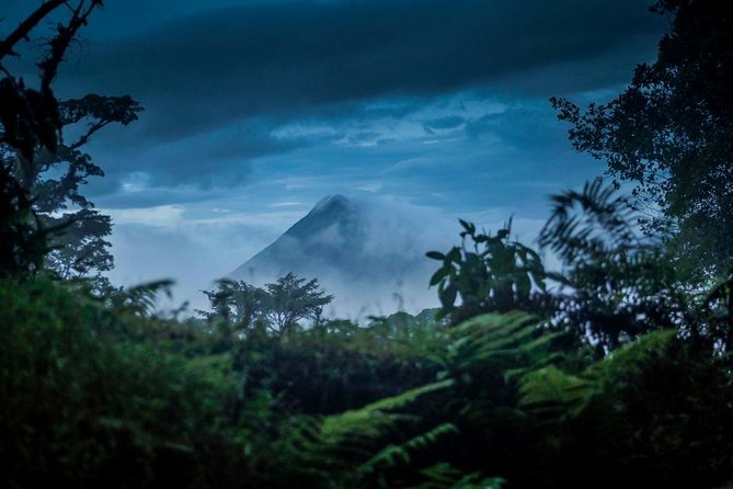 2-Day Extreme Nature Hike from La Fortuna to Monteverde - Fitness, safety, and group pace