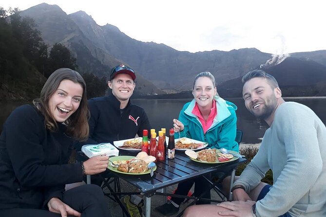 3D/2N Rinjani trekking summit,lake and hot springs. - Meals, porters, and camp comfort