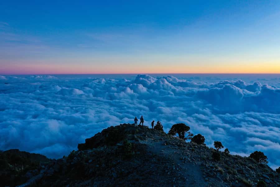 Acatenango Volcano Overnight Hike 2-Day Camping &Fuego Views - The guide and group size can shape the day