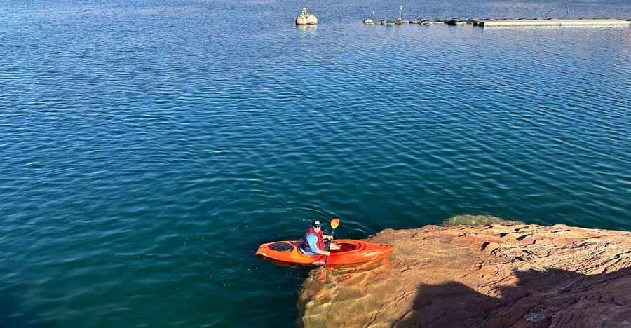 Antelope Canyon Lake Powell: Guided Kayaking & Hike Tour - Paddling across Lake Powell