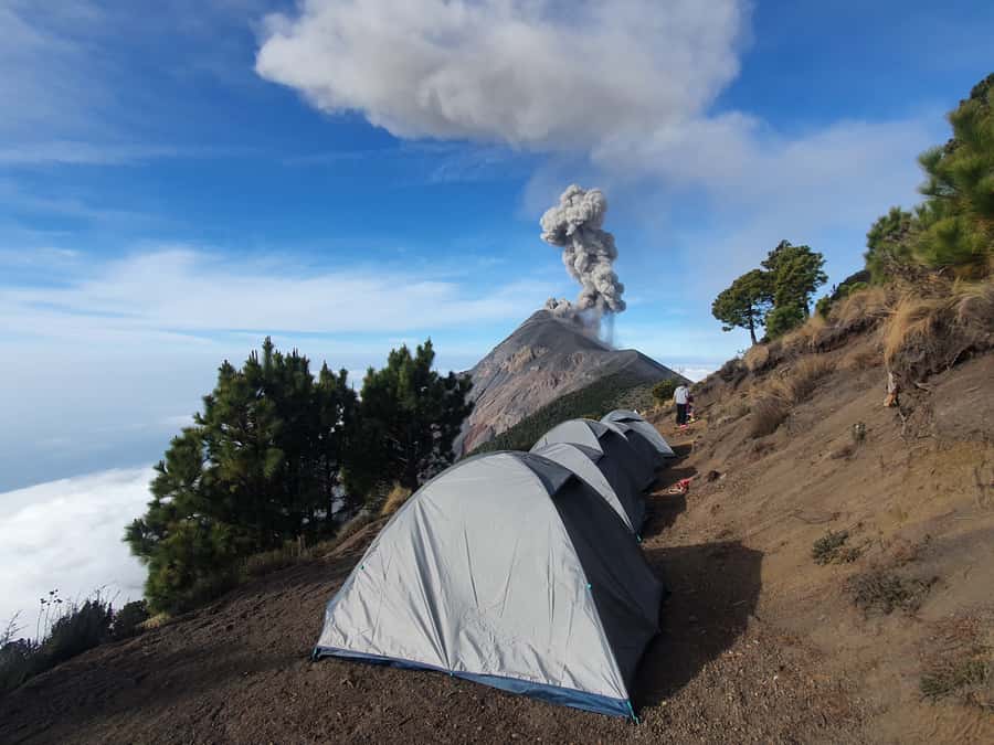 Antigua, Guatemala: Volcano Acatenango Overnight Hiking - Who should book this hike?