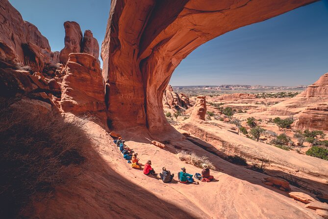 Arches Full Day Private Tour & Hike - The 7:30 am start and pickup area