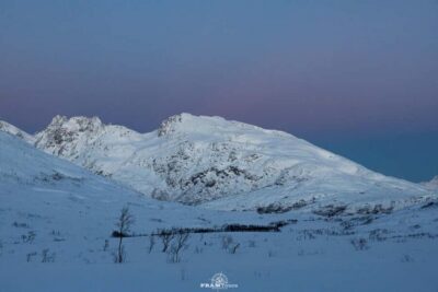Arctic hike on Kvaløya Island with drinks and snacks
