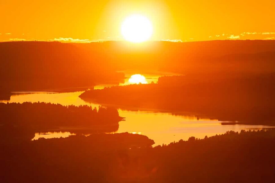 Arctic Wilderness Hike from Rovaniemi (Day & Evening) - The viewpoint and the question of sunset
