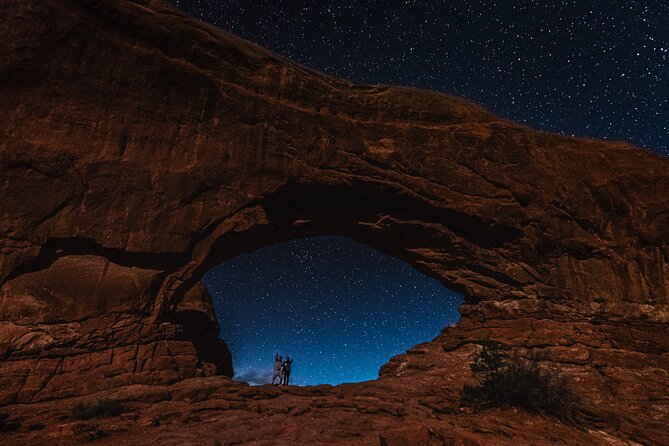 Astro-Photo, Hiking and Stargazing Tour in Arches National Park - Guides who make the technical side easier