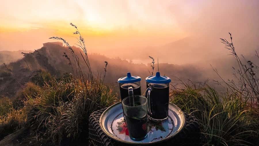 Bali: Mount Batur Guided Sunrise Trek with Breakfast - Sunrise above the crater lake