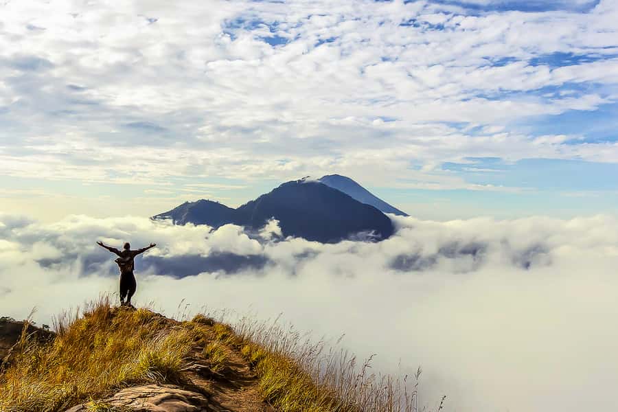 Bali: Sunrise Mount Batur Guided Hike with Breakfast - Starting the climb before sunrise