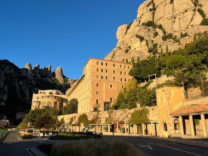 Barcelona: Early Morning Montserrat Trip with Abbey and Hike - Key points at a glance