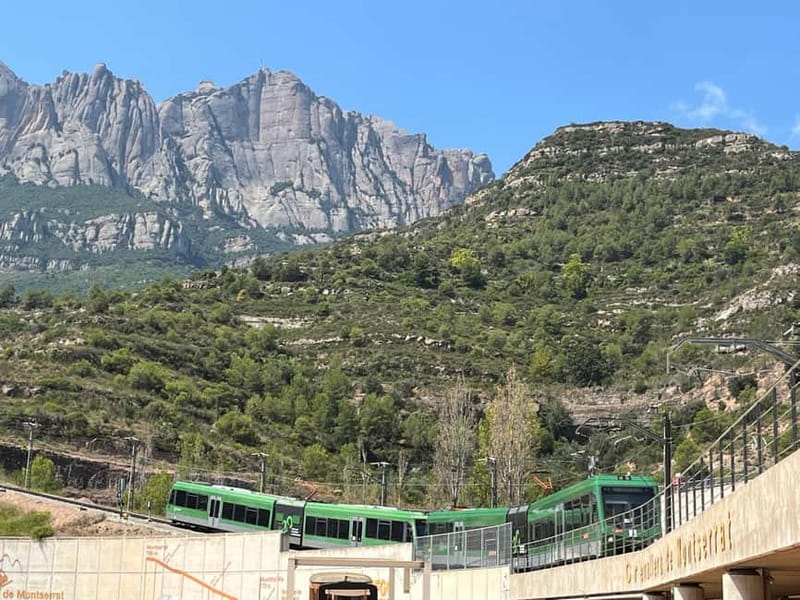 Barcelona: Early Morning Montserrat Trip with Abbey and Hike - The right tour for the right kind of morning