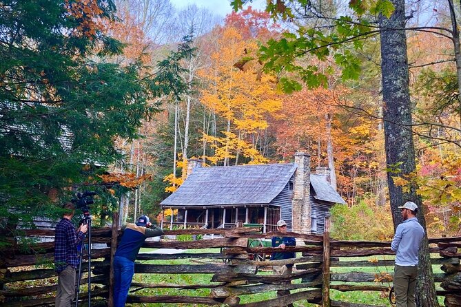 Blue Ridge Parkway Waterfalls Hiking Tour from Asheville - Who should book this waterfall tour?