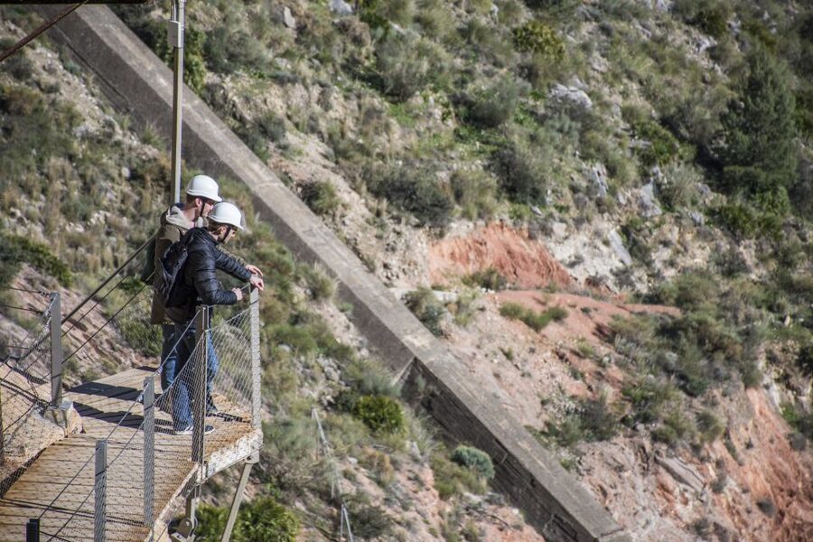 Caminito del Rey: Guided Hiking Tour with Entrance Tickets - What to wear and carry