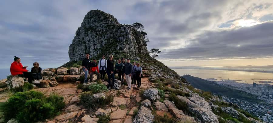 Cape Town: Lion's Head Sunrise or Sunset Guided Hike - What the three-hour route is really like