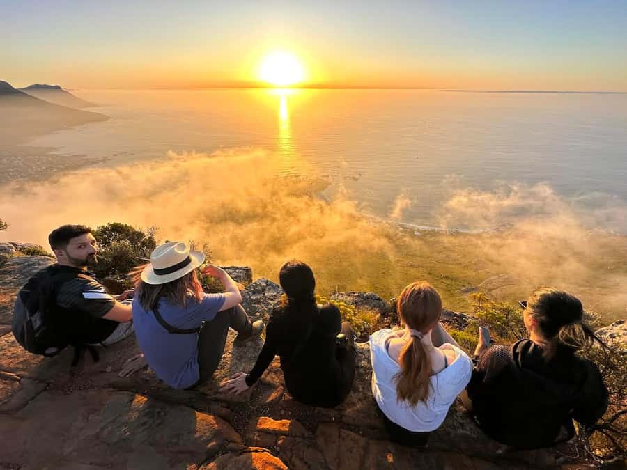 Cape Town: Lion's Head Sunrise or Sunset Hike - Climbing Lion’s Head before the city wakes