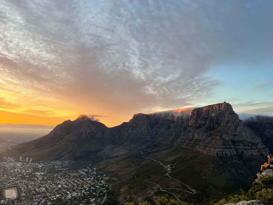 Cape Town: Table Mountain Hike with an Expert Guide - Why this Table Mountain hike feels different from a cable car visit