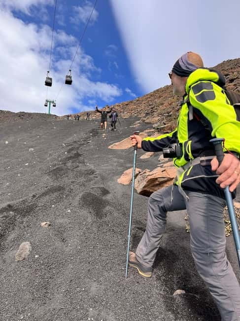 Catania: Mount Etna Adventurous Hiking Tour with Equipment - Small details that improve the day