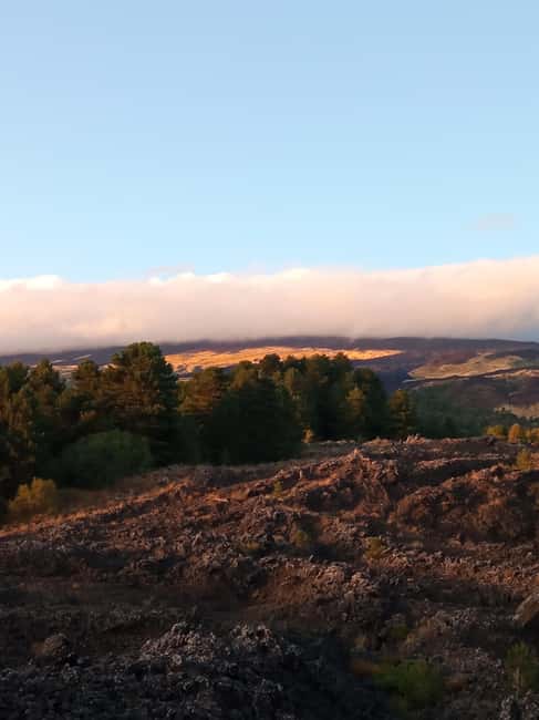 Catania: Mount Etna Sunset Trekking with Wine Tasting - The Etna experience in five useful points