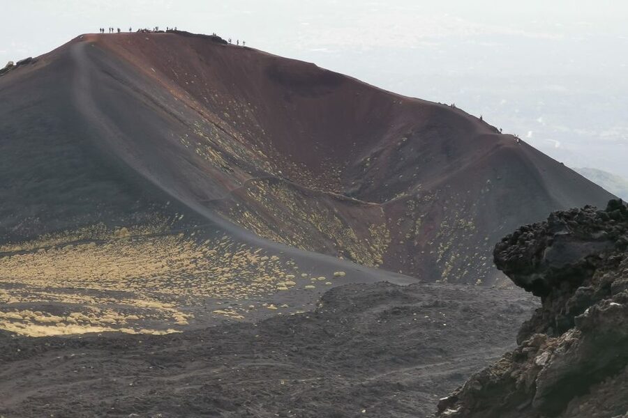 Catania: Mount Etna Trekking Tour Beyond the Tourist Trails - Why this Etna hike feels different from a quick viewpoint visit