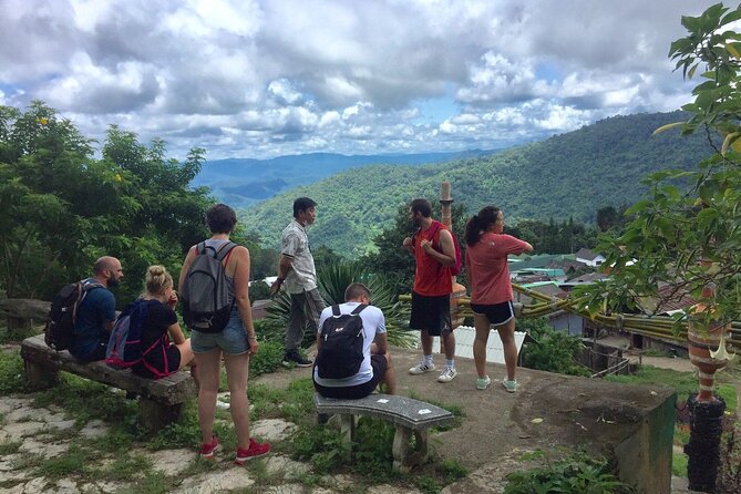 Chiang mai Hike & Downhill Bike Adventure –Suthep National Park - Guides and group size make a difference