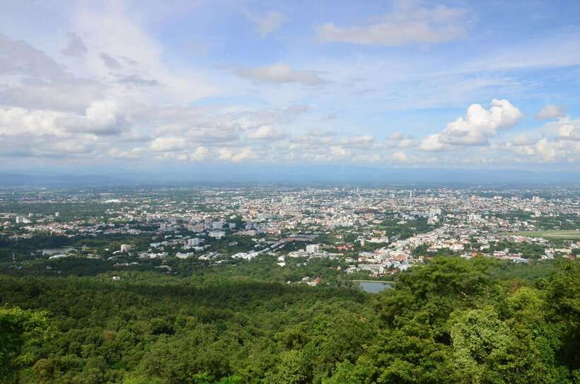 Chiang Mai: Hike on Monk’s Trail and Doi Suthep Private Tour - Wat Pha Lat: the quiet temple stop