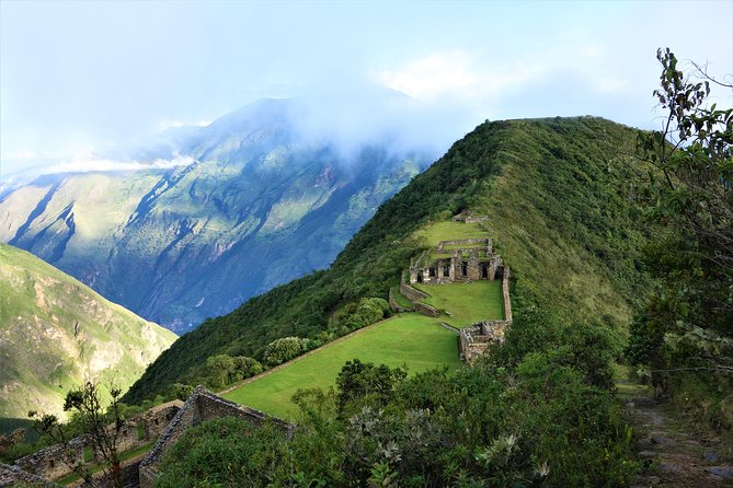 Choquequirao Trek 4 days and 3 nights - The camp team, meals, and 7-kilogram porter allowance