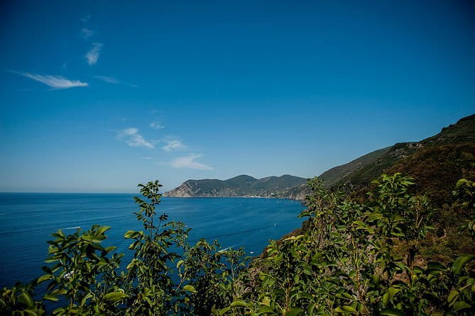 Cinque Terre Day Trip with Optional Hiking or Pisa - Manarola: the first look at Cinque Terre