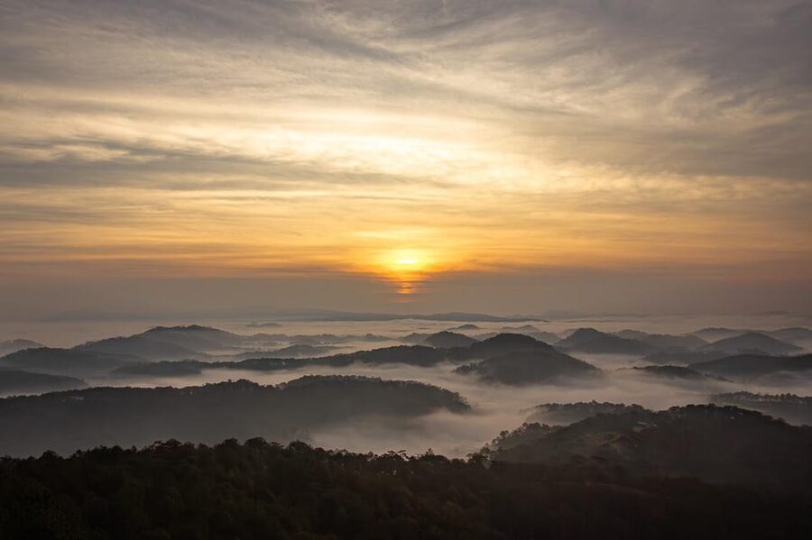 Da Lat: Chasing the Sunrise - A Mini Trek Adventure - Meeting at Đà Lạt Cathedral before dawn
