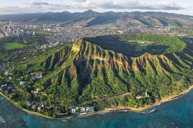 Diamond Head Hiking and Oahu Island Experience feat. North Shore - Key points at a glance