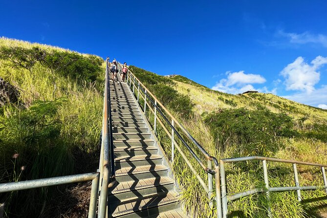 Diamond Head Hiking and Oahu Island Experience feat. North Shore - What the full day feels like