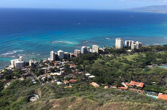 Diamond Head Hiking Tour with Ticket and Reservation Inclusion - Crowds, timing, and the self-guided format