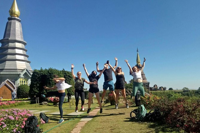 Doi Inthanon Private Tour with Trek & Lunch from Chiang Mai - Ban Mae Klang Luang and coffee with the Karen community