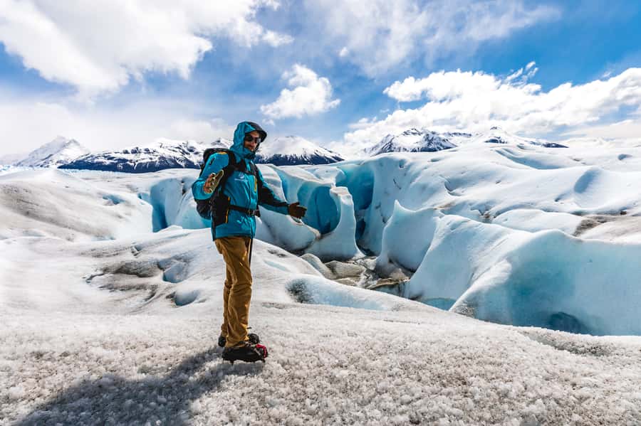 El Calafate: Perito Moreno Glacier Trekking Tour and Cruise - From El Calafate to Bajo de las Sombras