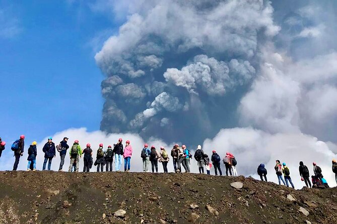 Etna excursion 3000 meters with 4x4 cable car and Trekking - The guides make the difference