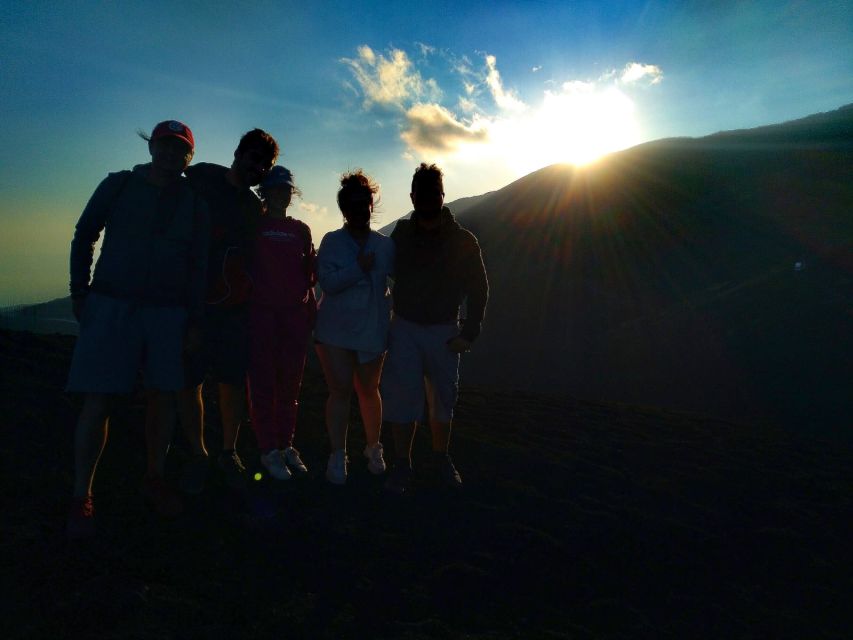 Etna Sunset Tour: Volcano trek, Cave & tasting from Catania - Who will enjoy this Etna outing