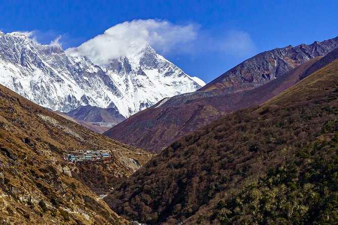 Everest Base Camp Trekking - 13 Day - Day 4: Acclimatizing in Namche Bazaar