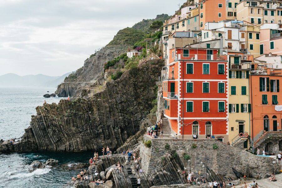 Florence: Cinque Terre Day Trip with Optional Hiking or Pisa - Vernazza is made for a sea break