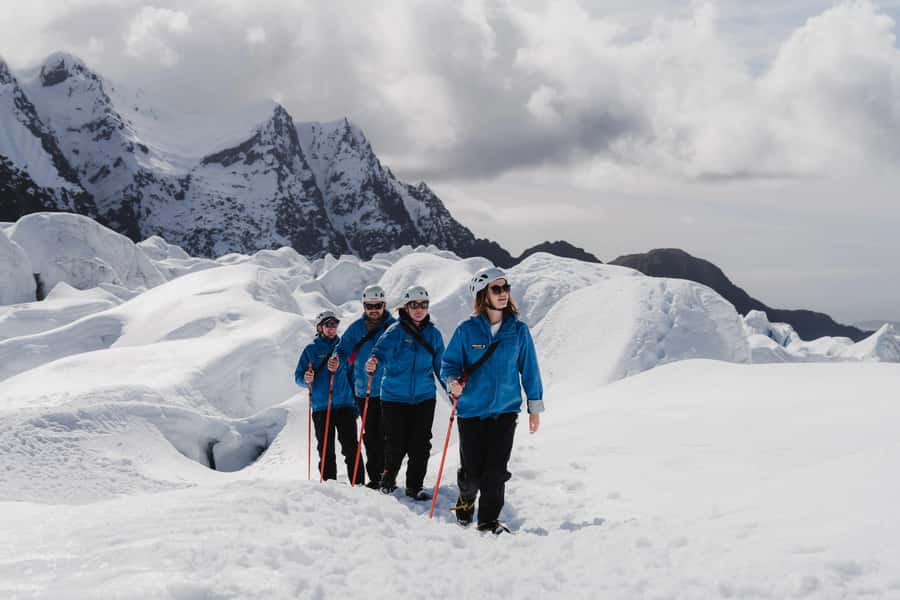 Franz Josef: 2.5 Hour Glacier Hike with Helicopter Transfer - Why the guide matters on a moving glacier