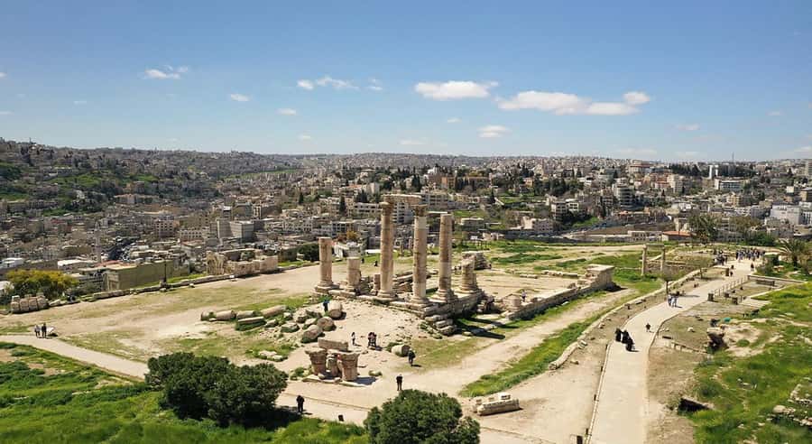 From Amman: Wadi Mujib Siq Trail Private Hiking Tour - Starting at the visitor center