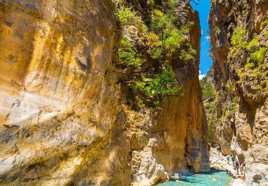 From Chania: Samaria Gorge Hike with Local Mountain Guide - Starting at Xyloskalo: a steep first section