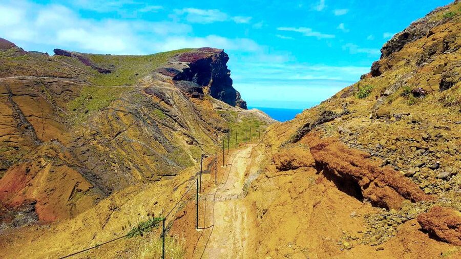 From Funchal: Ponta de São Lourenço/Caniçal Full-Day Hike - Guide quality and group atmosphere