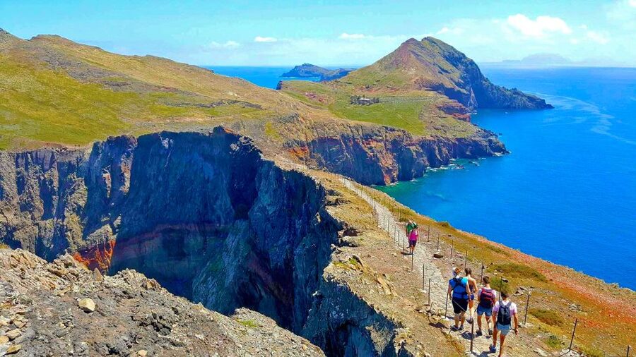 From Funchal: Ponta de São Lourenço/Caniçal Full-Day Hike - Walking into Madeira’s volcanic east