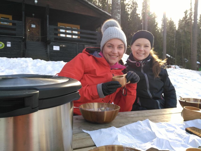 From Helsinki: Nuuksio National Park Hiking Tour with Food - What changes with the season