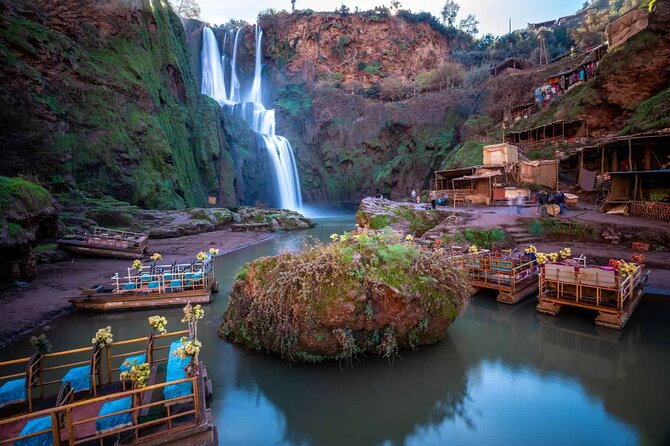 From Marrakech: Ouzoud Waterfalls Guided Hike and Boat Trip - The descent to the lower viewpoint