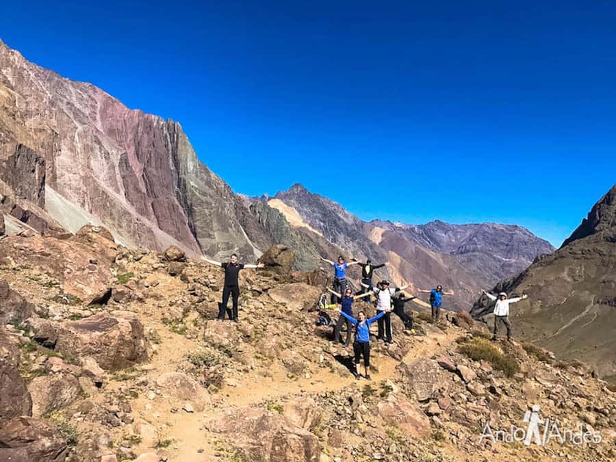From Santiago: Cajón del Maipo and Volcán San José Hike 8K - A four-hour ride from Santiago to the trailhead