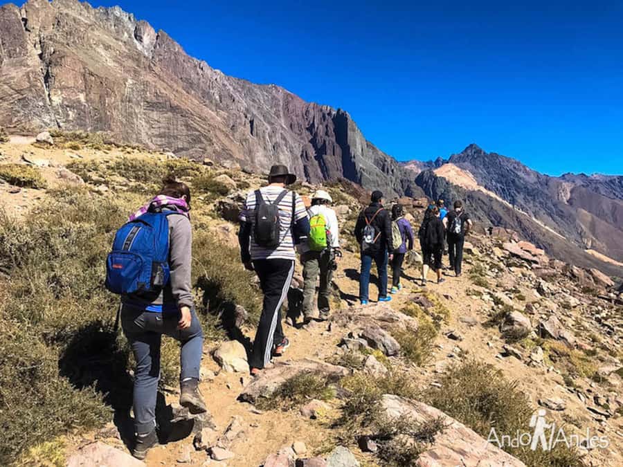 From Santiago: Cajón del Maipo and Volcán San José Hike 8K - Who should book this Andes day trip?