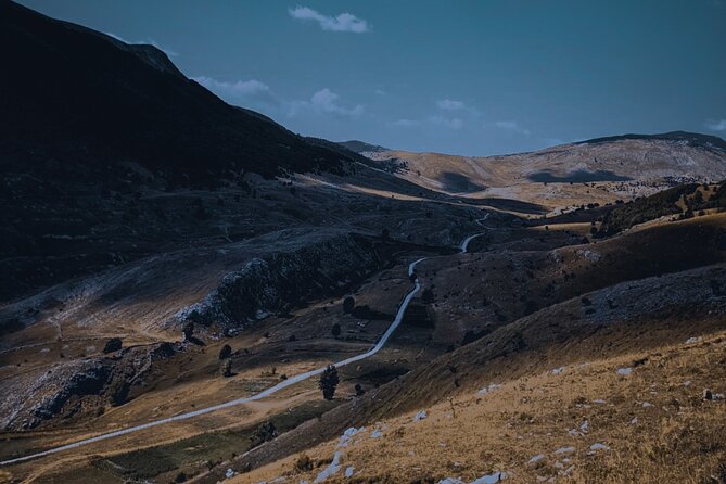 From Sarajevo: Full-Day Hike to Lukomir Village - The first 2.5 hours on foot