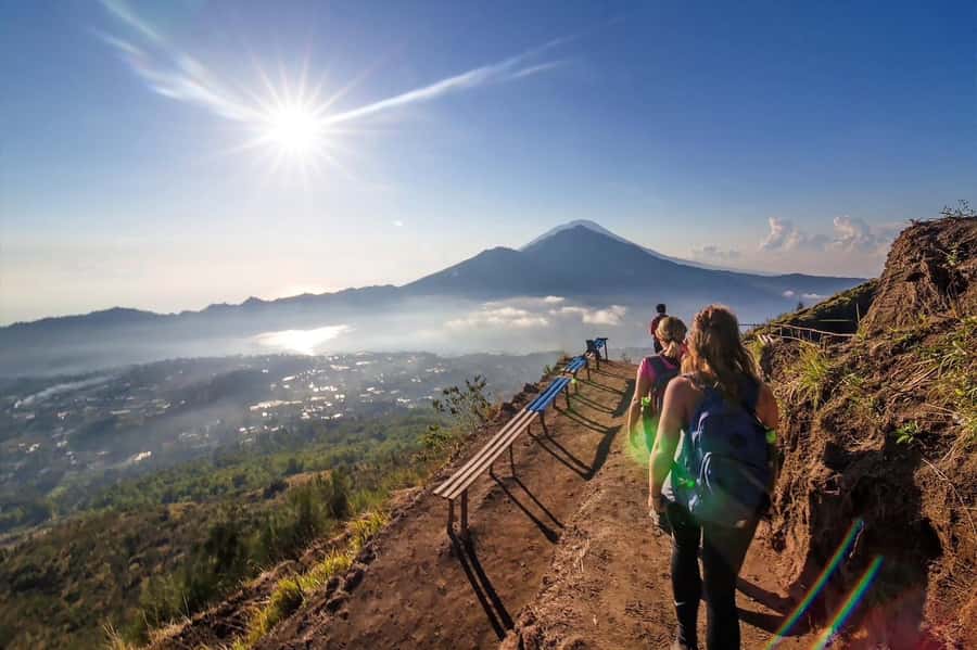 From Ubud: Mount Batur Hiking - Breakfast at the crater rim