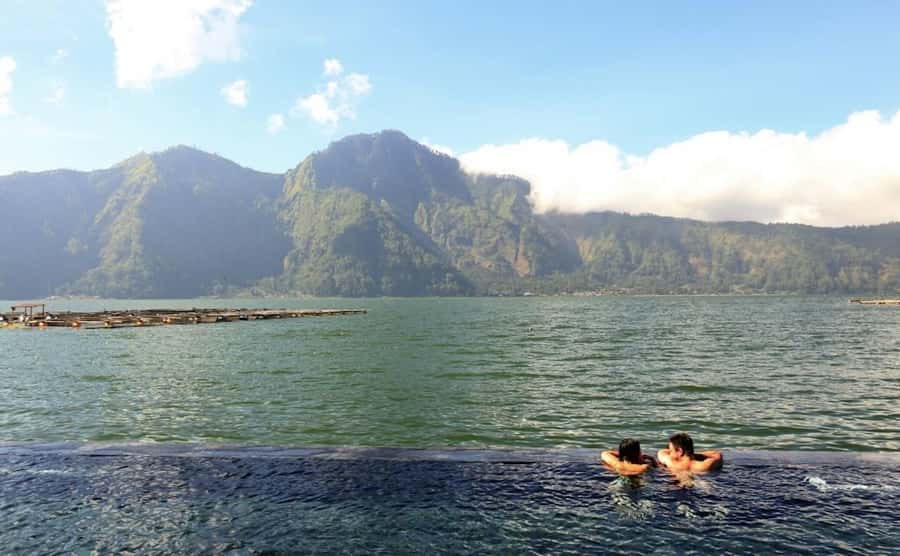 From Ubud: Mount Batur Hiking With Hotspring - Climbing Mount Batur Before Dawn